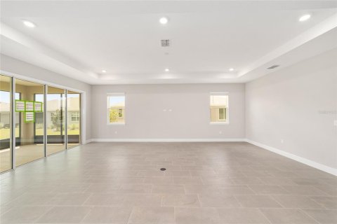 House in Ocala, Florida 2 bedrooms, 231.61 sq.m. № 1911293 - photo 14