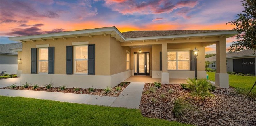 House in Ocala, Florida 2 bedrooms, 231.61 sq.m. № 1911293