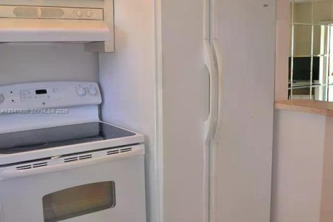 Купить кондоминиум в Бока-Ратон, Флорида 2 спальни, 73.49м2, № 2245040 - фото 9
