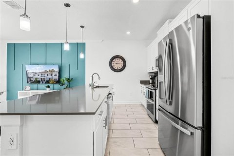 Townhouse in Kissimmee, Florida 4 bedrooms, 201.41 sq.m. № 1548290 - photo 9