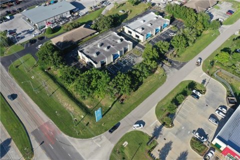 Commercial property in Lake Placid, Florida 580.45 sq.m. № 2371024 - photo 14