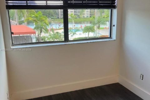 Touwnhouse à vendre à Pembroke Pines, Floride: 2 chambres, 94.48 m2 № 2171575 - photo 2