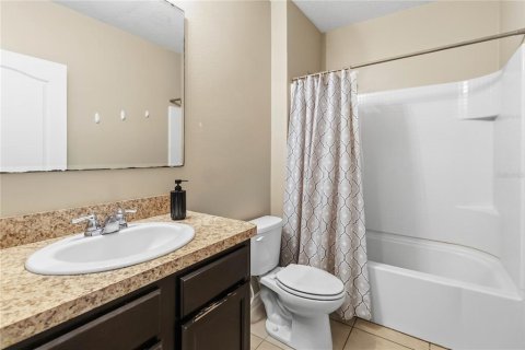 House in Davenport, Florida 3 bedrooms, 171.96 sq.m. № 2196141 - photo 17