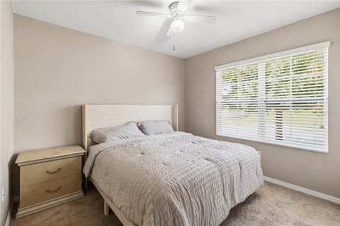 House in Davenport, Florida 3 bedrooms, 171.96 sq.m. № 2196141 - photo 13