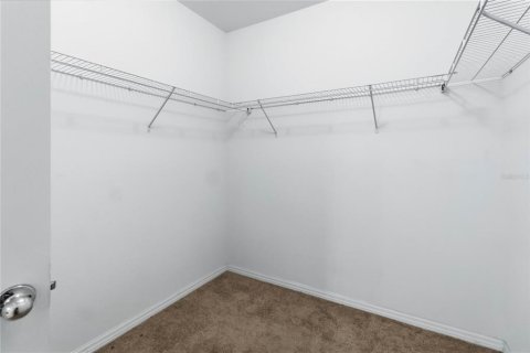 House in Davenport, Florida 3 bedrooms, 171.96 sq.m. № 2196141 - photo 23