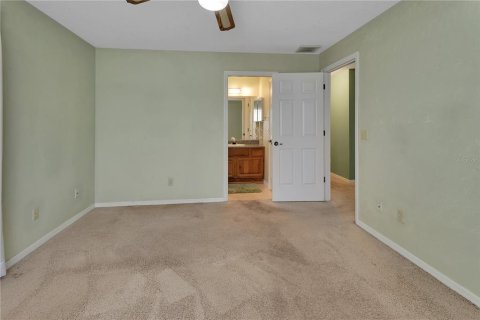 House in DeLand, Florida 3 bedrooms, 142.98 sq.m. № 2395891 - photo 16