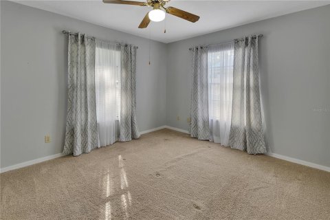 House in DeLand, Florida 3 bedrooms, 142.98 sq.m. № 2395891 - photo 20