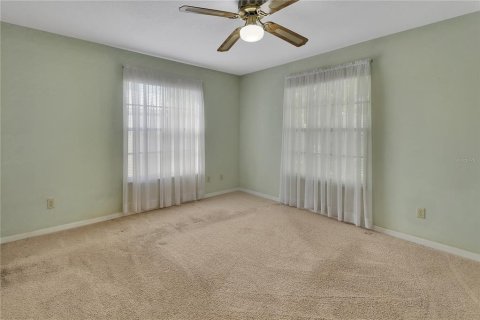 House in DeLand, Florida 3 bedrooms, 142.98 sq.m. № 2395891 - photo 14