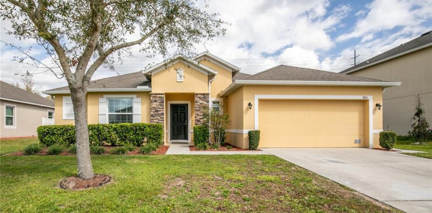 House in Apopka, Florida 3 bedrooms, 183.3 sq.m. № 1509717