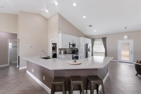 House in Palmetto, Florida 3 bedrooms, 146.41 sq.m. № 2116221 - photo 4