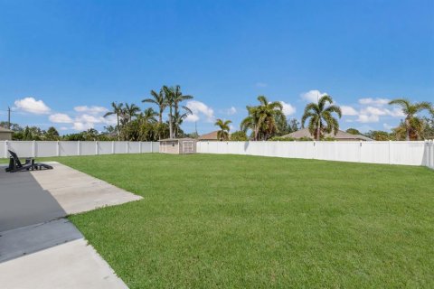 House in Palmetto, Florida 3 bedrooms, 146.41 sq.m. № 2116221 - photo 14