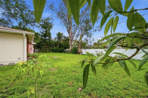 Villa ou maison à vendre à Tampa, Floride: 3 chambres, 188.22 m2 № 2344879 - photo 4