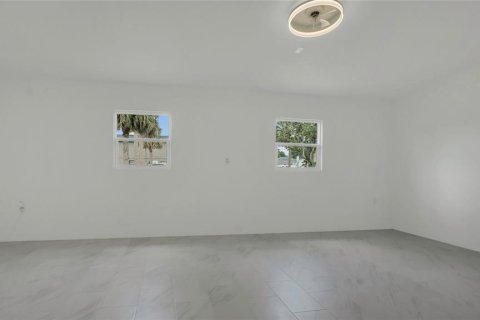 Propiedad comercial en alquiler en Oviedo, Florida, 365.66 m2 № 1675712 - foto 11
