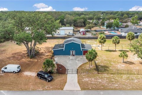 Propiedad comercial en alquiler en Oviedo, Florida, 365.66 m2 № 1675712 - foto 1