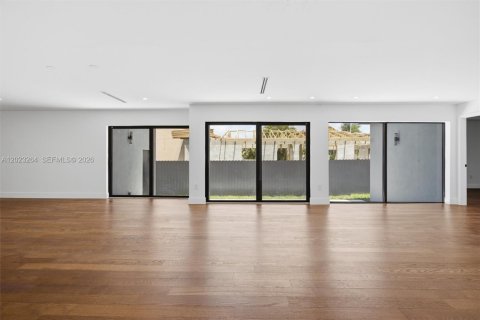 Villa ou maison à vendre à Miami, Floride: 4 chambres, 288.37 m2 № 2084812 - photo 20