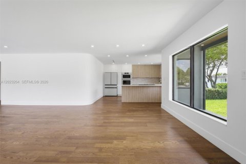 Villa ou maison à vendre à Miami, Floride: 4 chambres, 288.37 m2 № 2084812 - photo 25