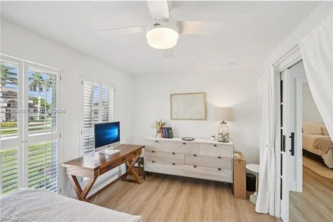 Villa ou maison à louer à Marco Island, Floride: 3 chambres, 180.23 m2 № 2248715 - photo 13
