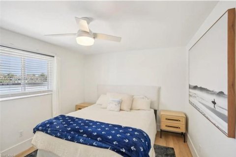 Villa ou maison à louer à Marco Island, Floride: 3 chambres, 180.23 m2 № 2248715 - photo 21