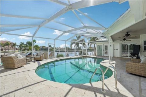 Villa ou maison à louer à Marco Island, Floride: 3 chambres, 180.23 m2 № 2248715 - photo 28