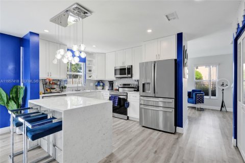 Снять в аренду виллу или дом в Маргит, Флорида 3 спальни, 156.54м2, № 2020809 - фото 14