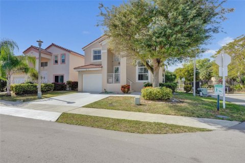 Снять в аренду виллу или дом в Маргит, Флорида 3 спальни, 156.54м2, № 2020809 - фото 5