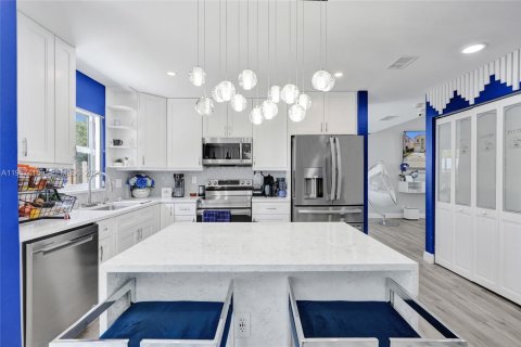 Снять в аренду виллу или дом в Маргит, Флорида 3 спальни, 156.54м2, № 2020809 - фото 16