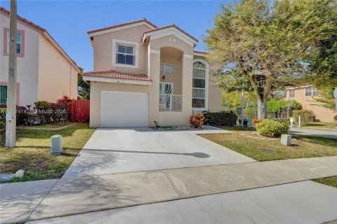 Снять в аренду виллу или дом в Маргит, Флорида 3 спальни, 156.54м2, № 2020809 - фото 2