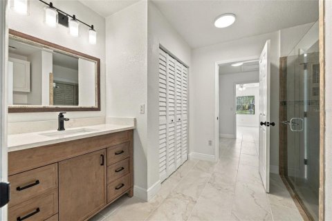 Villa ou maison à vendre à Odessa, Floride: 4 chambres, 213.3 m2 № 2416696 - photo 16