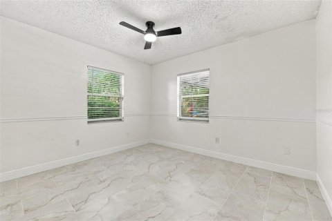 Villa ou maison à vendre à Odessa, Floride: 4 chambres, 213.3 m2 № 2416696 - photo 22