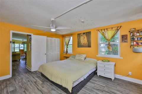Casa en venta en Saint Petersburg, Florida, 2 dormitorios, 95.6 m2 № 1803417 - foto 18