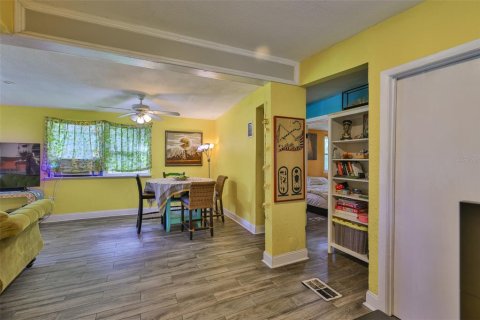 Casa en venta en Saint Petersburg, Florida, 2 dormitorios, 95.6 m2 № 1803417 - foto 13