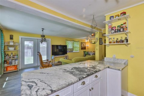 Casa en venta en Saint Petersburg, Florida, 2 dormitorios, 95.6 m2 № 1803417 - foto 7