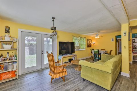 Casa en venta en Saint Petersburg, Florida, 2 dormitorios, 95.6 m2 № 1803417 - foto 2