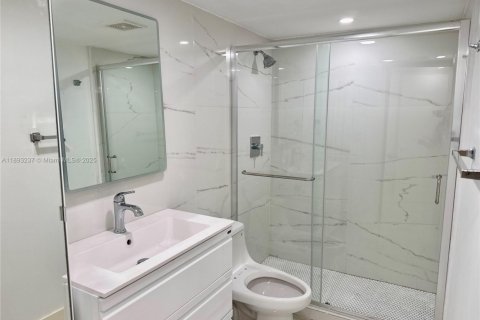 Снять в аренду кондоминиум в Майами-Бич, Флорида 1 спальня, 70.42м2, № 1945234 - фото 11