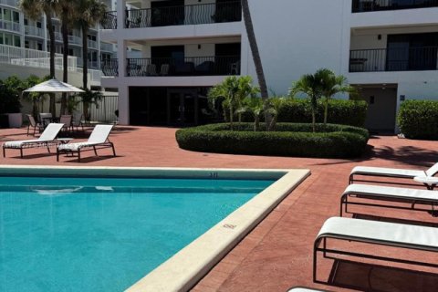 Снять в аренду кондоминиум в Майами-Бич, Флорида 1 спальня, 70.42м2, № 1945234 - фото 22