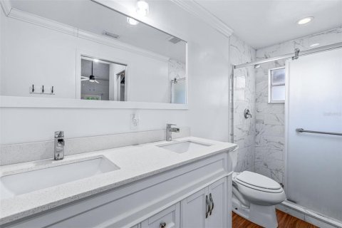 Casa en venta en Clearwater, Florida, 4 dormitorios, 150.87 m2 № 2214927 - foto 26