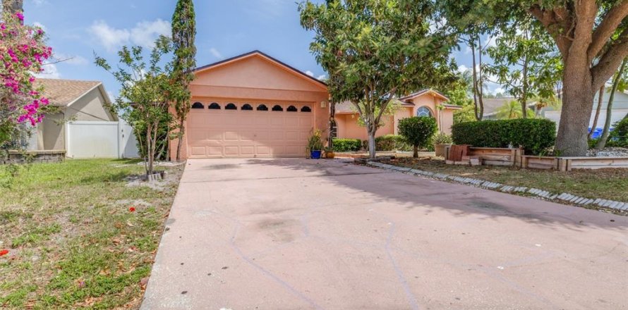Casa en Clearwater, Florida 4 dormitorios, 150.87 m2 № 2214927