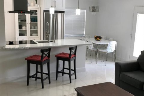 Condo in Delray Beach, Florida, 2 bedrooms № 2088784 - photo 3