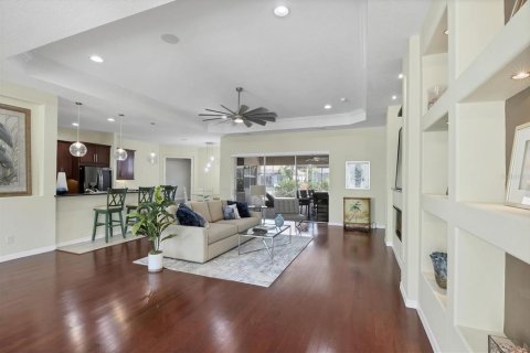 House in Bradenton, Florida 4 bedrooms, 286.6 sq.m. № 1448217 - photo 10