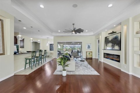 House in Bradenton, Florida 4 bedrooms, 286.6 sq.m. № 1448217 - photo 9
