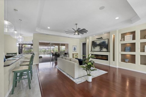 House in Bradenton, Florida 4 bedrooms, 286.6 sq.m. № 1448217 - photo 7