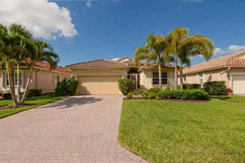 House in Port St. Lucie, Florida 3 bedrooms, 159.7 sq.m. № 2261768