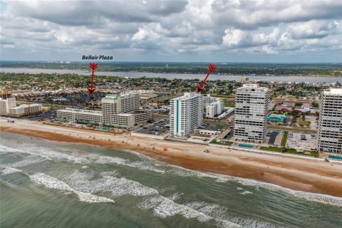 Condo in Daytona Beach, Florida, 1 bedroom  № 2216300 - photo 27
