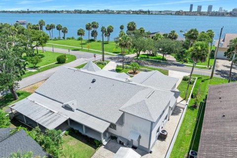 House in Daytona Beach, Florida 5 bedrooms, 301 sq.m. № 1789287 - photo 6