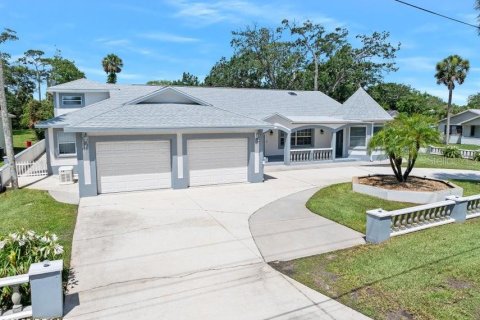 House in Daytona Beach, Florida 5 bedrooms, 301 sq.m. № 1789287 - photo 3