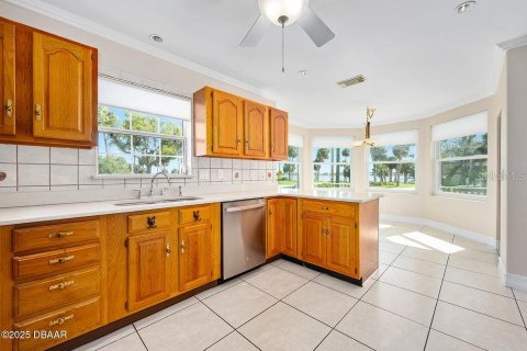 House in Daytona Beach, Florida 5 bedrooms, 301 sq.m. № 1789287 - photo 24