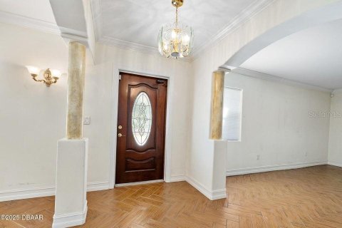 House in Daytona Beach, Florida 5 bedrooms, 301 sq.m. № 1789287 - photo 18
