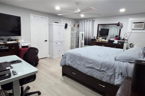 House in Tamarac, Florida 3 bedrooms, 132.48 sq.m. № 2086735 - photo 11