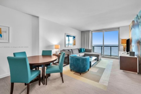 Condo in Sunny Isles Beach, Florida, 2 bedrooms  № 1963231 - photo 5