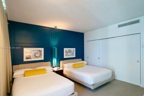 Condo in Sunny Isles Beach, Florida, 2 bedrooms  № 1963231 - photo 13